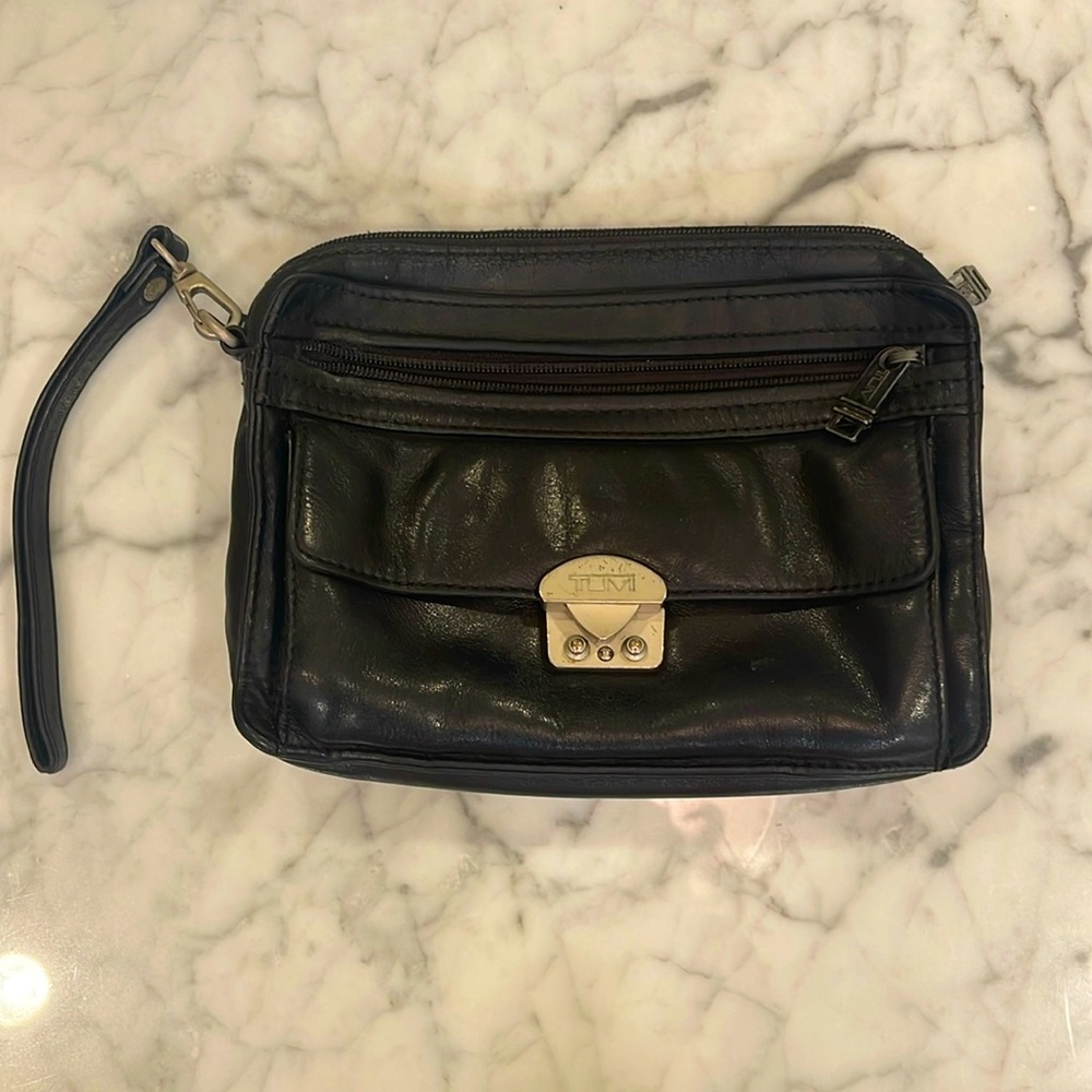 Tumi leather unisex clutch